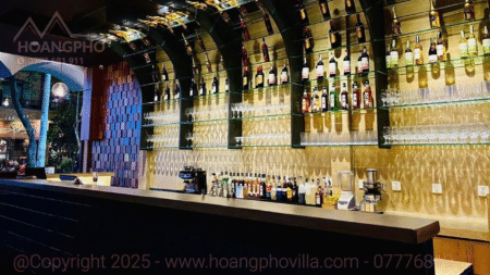 Bán Nhà hàng - Mặt tiền Lê Thị Riêng, Quận 1 - Có thang máy - 101 Tỷ